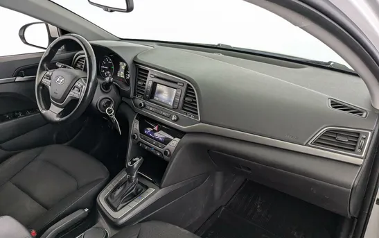 Hyundai Elantra 2.00 автоматическая, фото №5