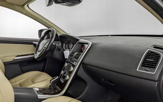 Volvo XC60 2.40 автоматическая, фото №5