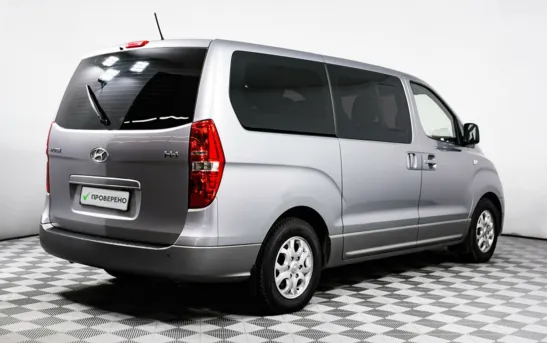 Hyundai H-1 2.50 автоматическая, фото №2