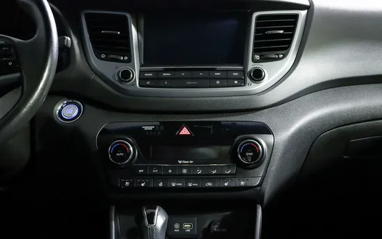 Hyundai Tucson 1.60 робот, фото №7