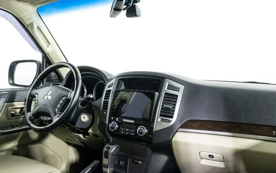 Mitsubishi Pajero 3.80 автоматическая, фото №5