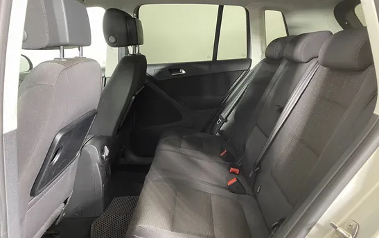 Volkswagen Tiguan 2.00 автоматическая, фото №7