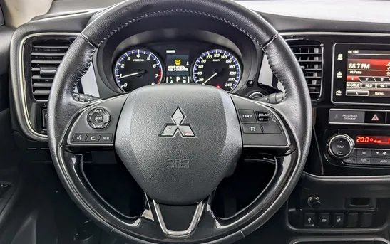 Mitsubishi Outlander 2.00 вариатор, фото №5