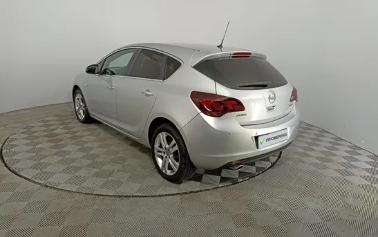 Opel Astra 1.40 автоматическая, фото №4
