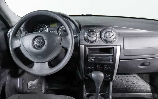 Nissan Almera 1.60 автоматическая, фото №7