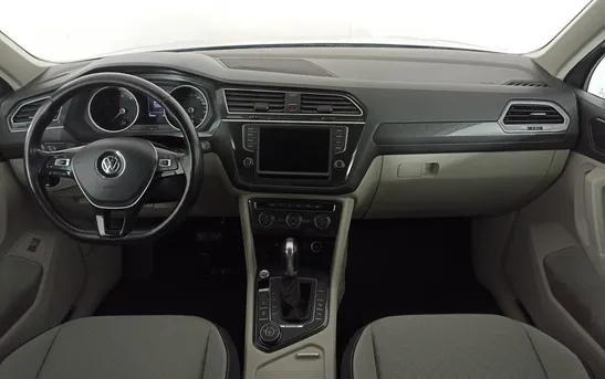 Volkswagen Tiguan 2.00 робот, фото №5