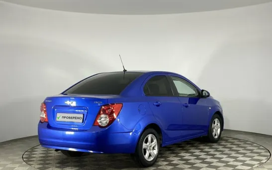 Chevrolet Aveo 1.60 автоматическая, фото №2