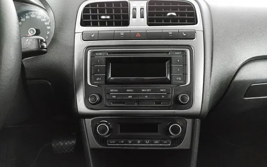 Volkswagen Polo 1.60 автоматическая, фото №7