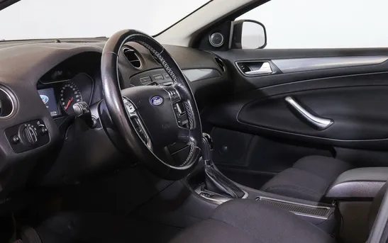 Ford Mondeo 2.00 робот, фото №5