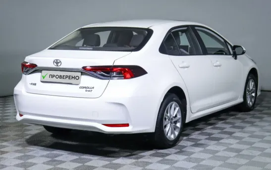 Toyota Corolla 1.20 вариатор, фото №2