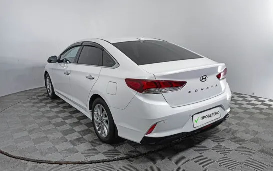 Hyundai Sonata 2.00 автоматическая, фото №4