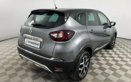 Renault Kaptur 1.60 вариатор, фото №2