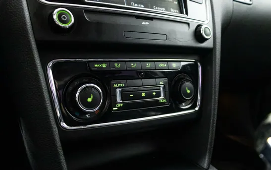 Skoda Superb 2.00 робот, фото №10