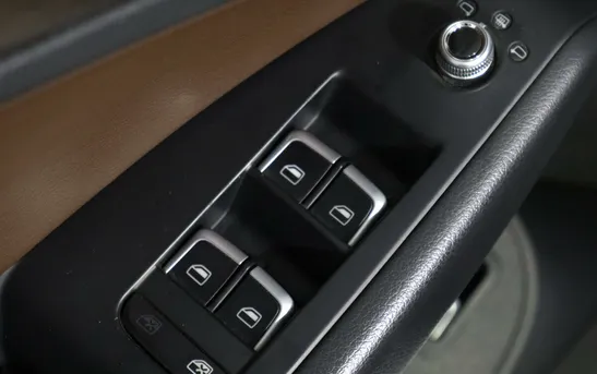 Audi Q5 2.00 робот, фото №12