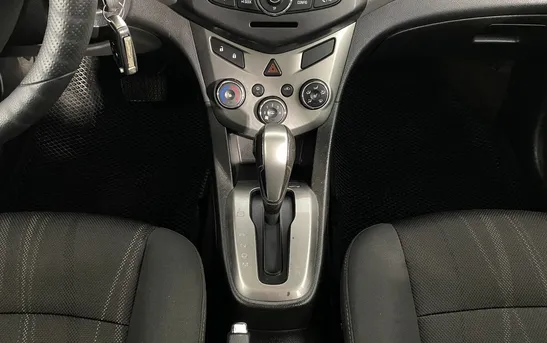 Chevrolet Aveo 1.60 автоматическая, фото №7