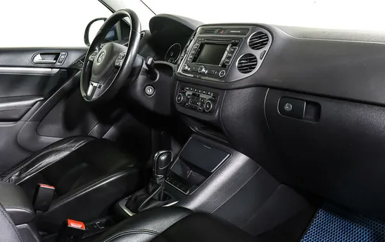 Volkswagen Tiguan 2.00 автоматическая, фото №6