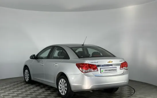 Chevrolet Cruze 1.60 механика, фото №4