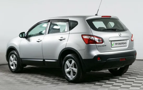 Nissan Qashqai 1.60 вариатор, фото №4