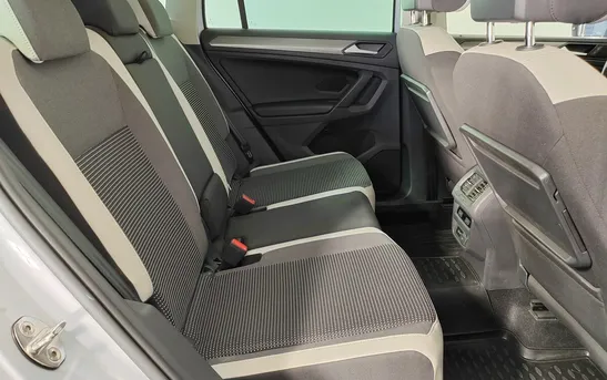 Volkswagen Tiguan 2.00 робот, фото №8