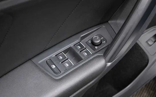 Volkswagen Tiguan 2.00 робот, фото №14