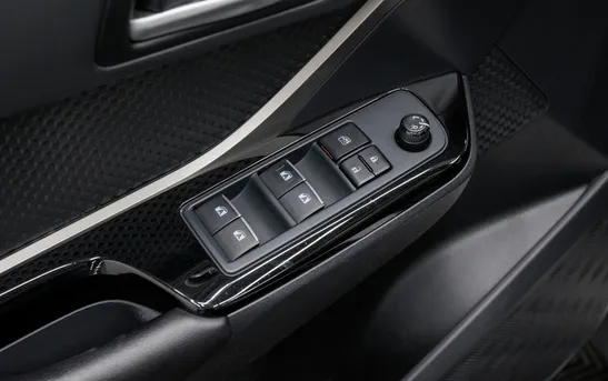 Toyota C-HR 2.00 вариатор, фото №10