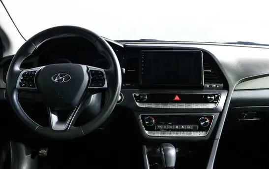 Hyundai Sonata 2.00 автоматическая, фото №7