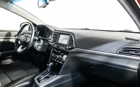 Hyundai Elantra 2.00 автоматическая, фото №5