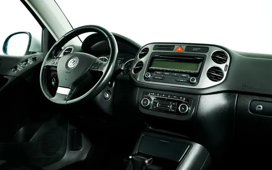Volkswagen Tiguan 2.00 автоматическая, фото №6