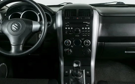Suzuki Grand Vitara 2.00 механика, фото №5