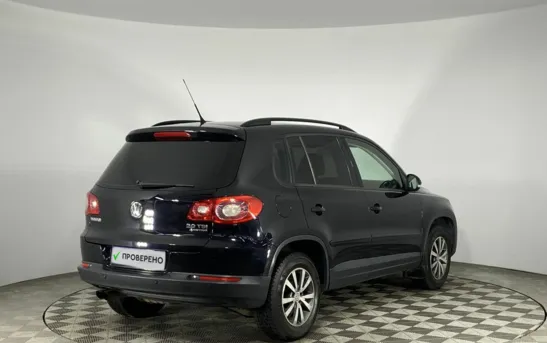 Volkswagen Tiguan 2.00 автоматическая, фото №2