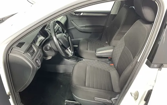 Skoda Rapid 1.40 робот, фото №6