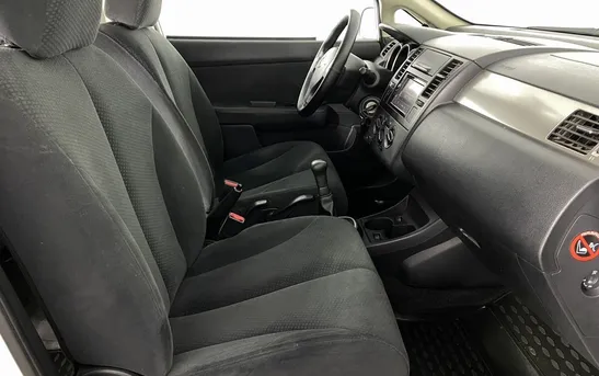 Nissan Tiida 1.60 механика, фото №7