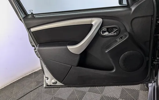 Nissan Terrano 2.00 автоматическая, фото №7