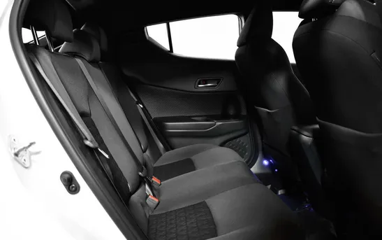 Toyota C-HR 2.00 вариатор, фото №6