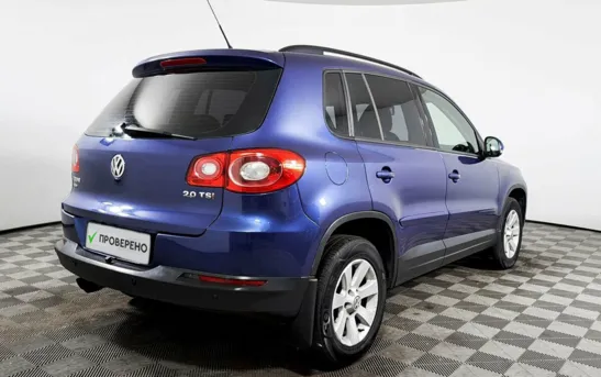 Volkswagen Tiguan 2.00 автоматическая, фото №2