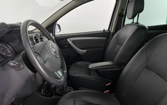 Renault Duster 2.00 механика, фото №7