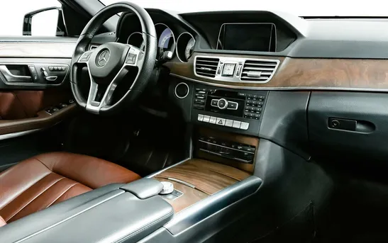 Mercedes-Benz E-Класс 3.50 автоматическая, фото №5