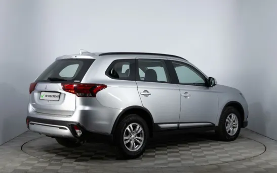 Mitsubishi Outlander 2.00 вариатор, фото №2