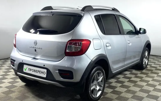 Renault Sandero 1.60 автоматическая, фото №2