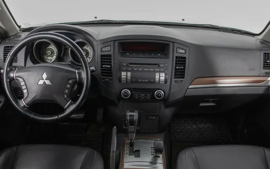 Mitsubishi Pajero 3.20 автоматическая, фото №5