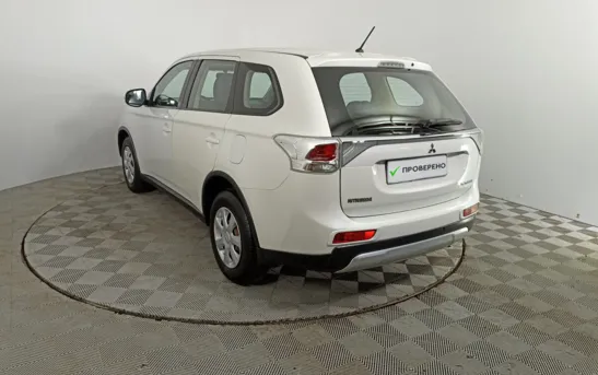 Mitsubishi Outlander 2.00 вариатор, фото №4