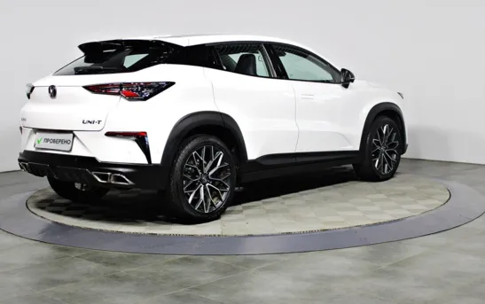 Changan UNI-T 1.50 робот, фото №2