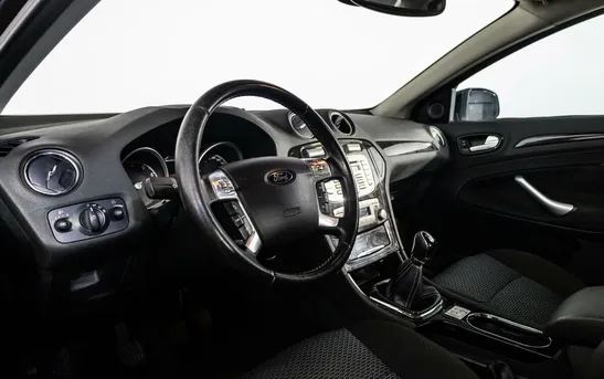 Ford Mondeo 2.00 механика, фото №5