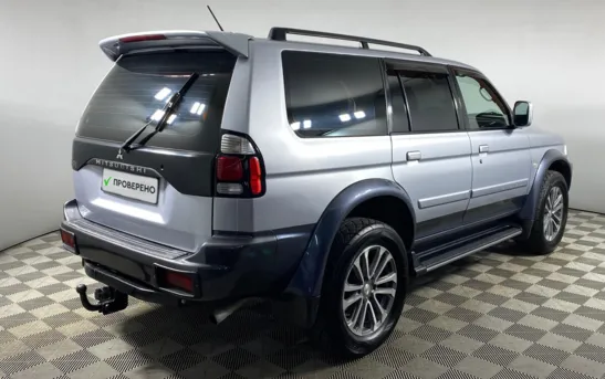 Mitsubishi Pajero Sport 2.50 механика, фото №2