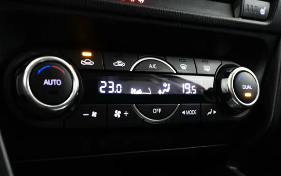 Mazda 3 1.50 автоматическая, фото №10