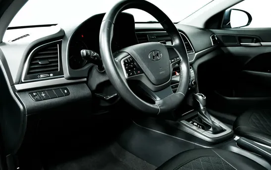 Hyundai Elantra 1.60 автоматическая, фото №8