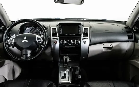 Mitsubishi Pajero Sport 2.50 автоматическая, фото №5