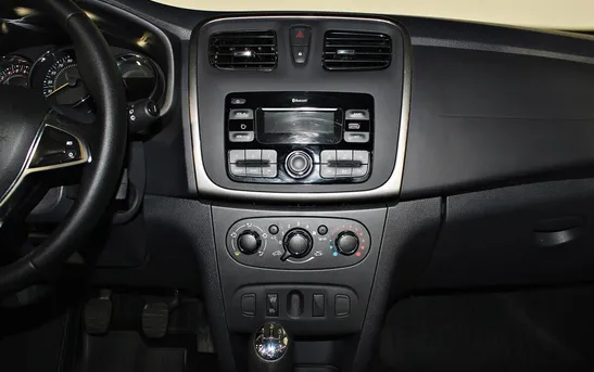 Renault Sandero 1.60 механика, фото №8