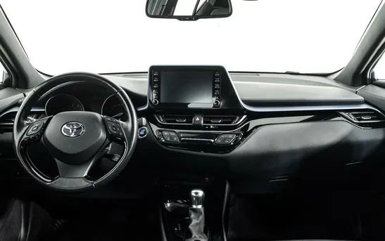 Toyota C-HR 2.00 вариатор, фото №8