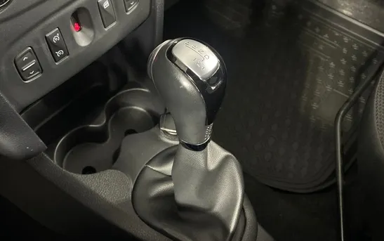 Renault Sandero 1.60 автоматическая, фото №8